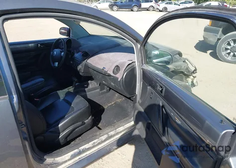 2006 Volkswagen New Beetle 2.5 z USA, uszkodzony, nr VIN 3VWRW31C86M415392